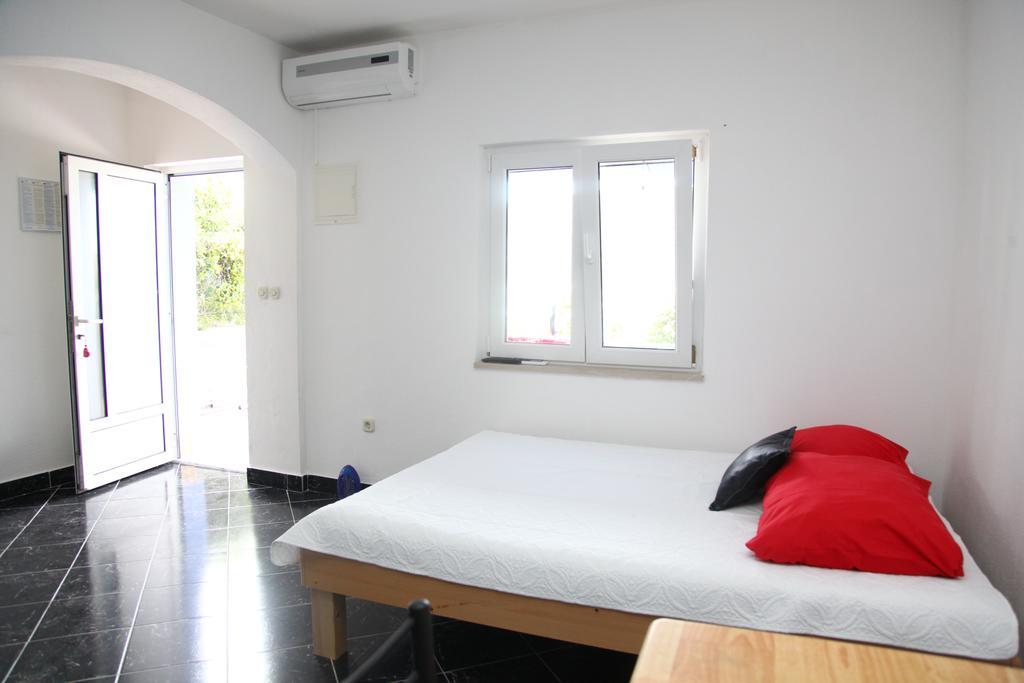 Villa Gorica Apartments Razanj Exterior photo