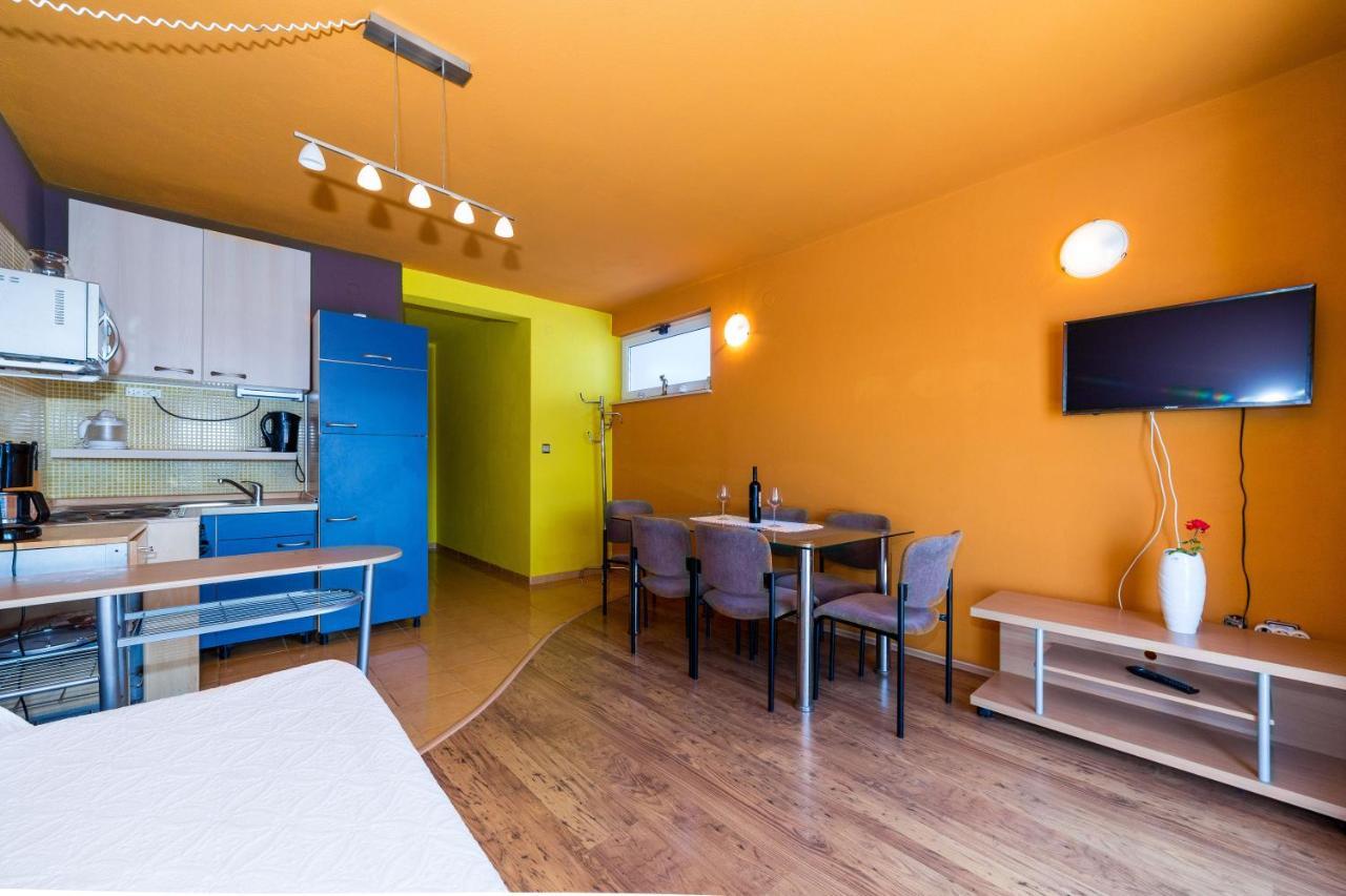Villa Gorica Apartments Razanj Exterior photo